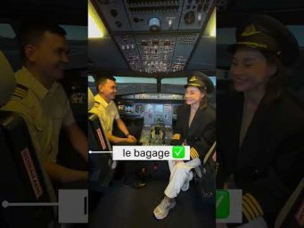 Пилот самолета угадывает слова на французском 