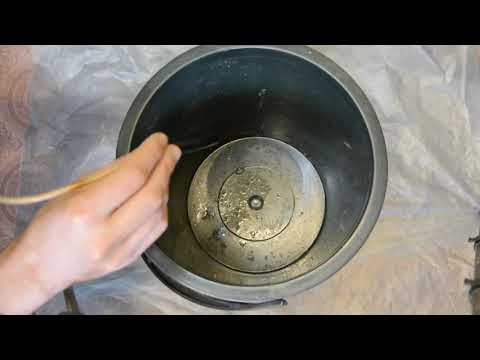 Levitation of soap bubbles in carbon dioxide Levitation of soap bubbles in carbon dioxide