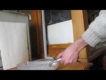 Flame on the Hand - "Cold Fire". (Burning Soap Foam Filled with Propane-Butane Mixture)
