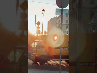 Москва. Осень. 20 градусов.