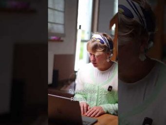 Анна відкрила e-mail на роботі&hellip;