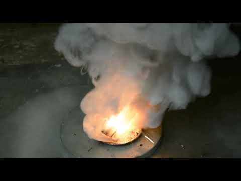 Zinc Volcano (carbon tetrachloride with zinc dust) - 2 Zinc Volcano (carbon tetrachloride with zinc dust) - 2