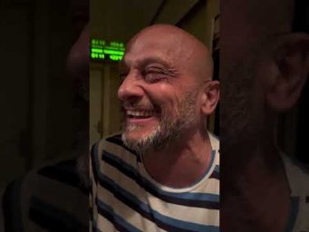 Реакция итальянца на советский поезд 